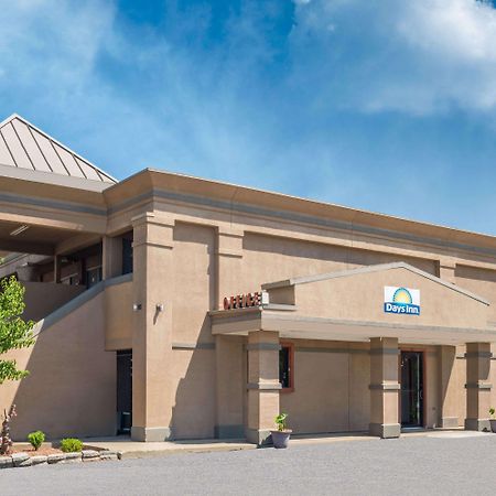 Days Inn By Wyndham Mt. Sterling Маунт-Стерлинг Экстерьер фото