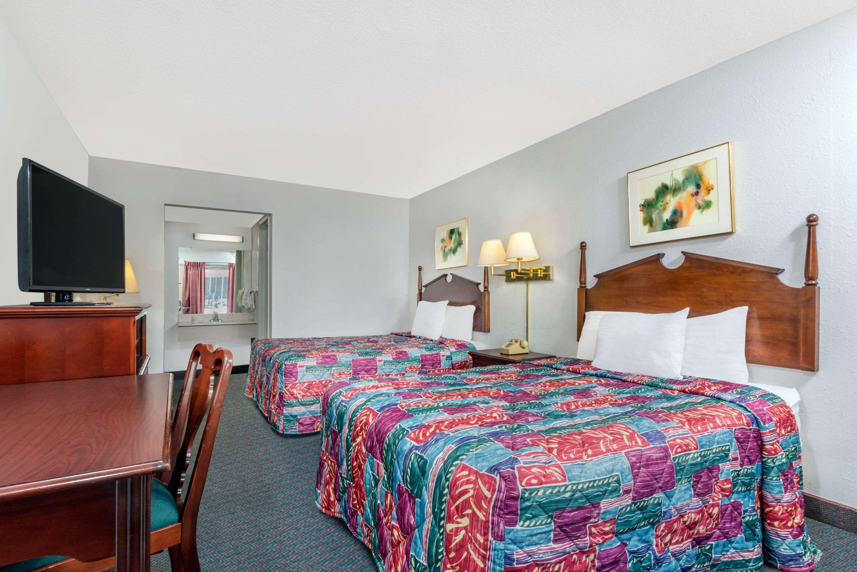 Days Inn By Wyndham Mt. Sterling Маунт-Стерлинг Экстерьер фото